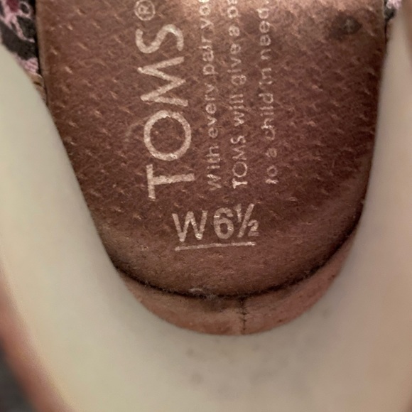TOMS Wedges - Picture 6 of 12